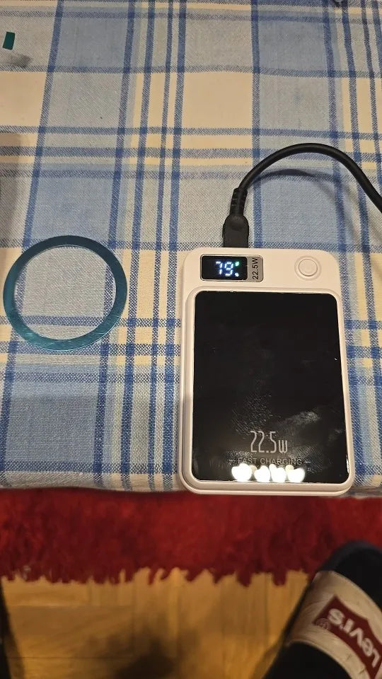 דשבורד עם CarPlay והמתאם מחובר