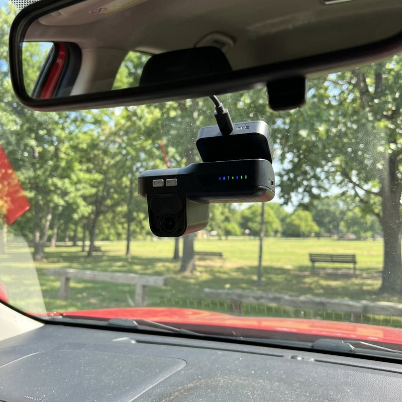דשבורד עם CarPlay והמתאם מחובר
