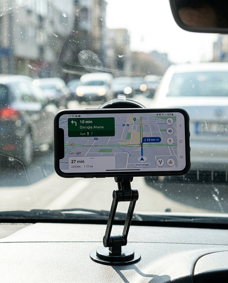 דשבורד עם CarPlay והמתאם מחובר