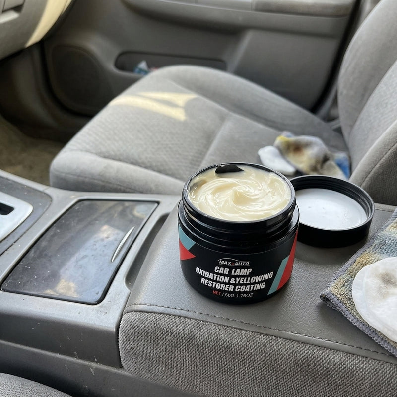 דשבורד עם CarPlay והמתאם מחובר