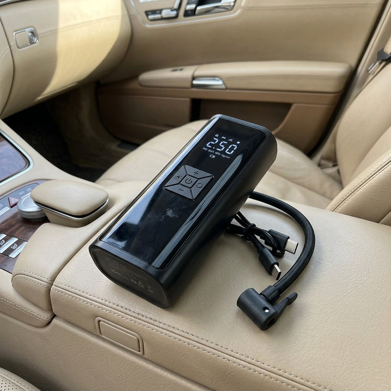 דשבורד עם CarPlay והמתאם מחובר