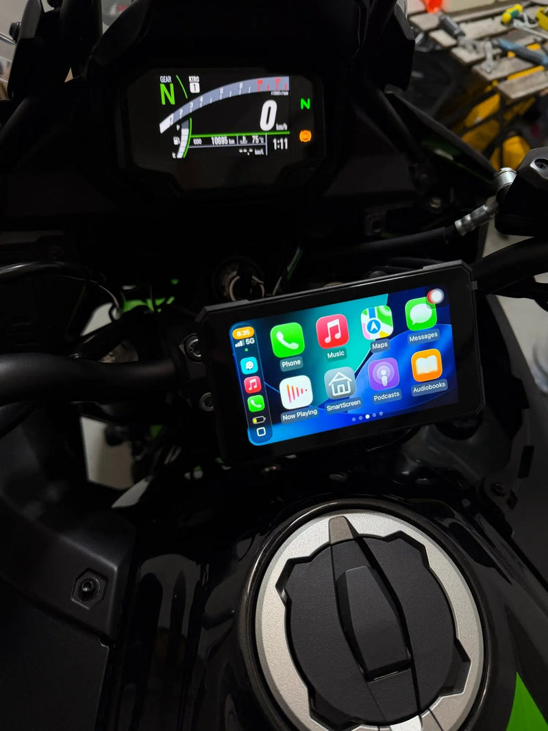 RideCast Pro – מסך CarPlay חכם לאופנוע 5 אינץ' | הכידון שלך נהיה חכם
